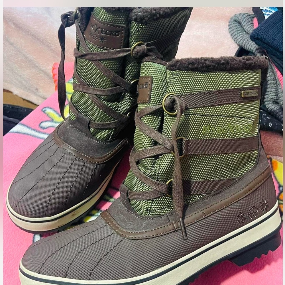 Marc ecko green and brown 🥾 ♥️